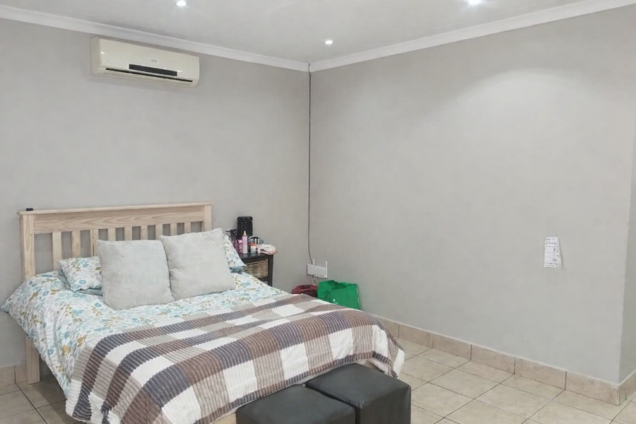 2 Bedroom Property for Sale in Potchefstroom North West